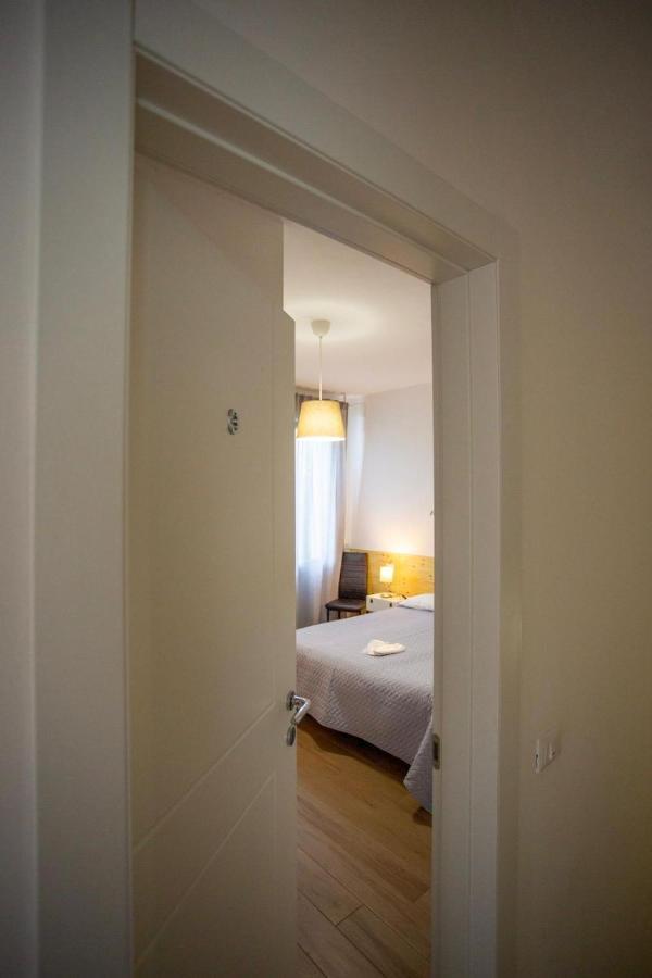 Bed And Breakfast Castello7 Сан Феличе дел Бенако Екстериор снимка